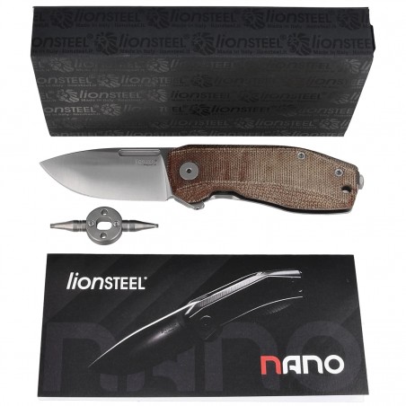 Nóż składany LionSteel Nano Natural Canvas Micarta, Satin MagnaCut (NA01 CVN) Nóż składany LionSteel Nano Natural Canvas Micarta, Satin MagnaCut (NA01 CVN)