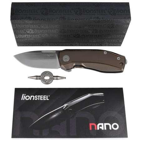 Nóż składany LionSteel Nano Bronze Titanium, Satin MagnaCut (NA01 BR)