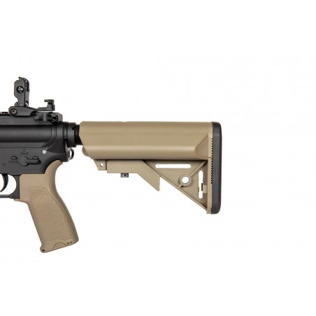 Karabinek ASG Specna Arms RRA SA-P14 Prime™ HAL™ ETU z silnikiem bezszczotkowym Half-Tan Karabinek ASG Specna Arms RRA SA-P14 Prime™ HAL™ ETU z silnikiem bezszczotkowym Half-Tan