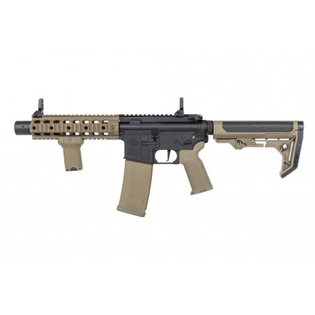 Karabinek ASG Specna Arms RRA SA-P05 PRIME™ HAL™ ETU Light Ops Stock Wersja High Torque Half-Tan