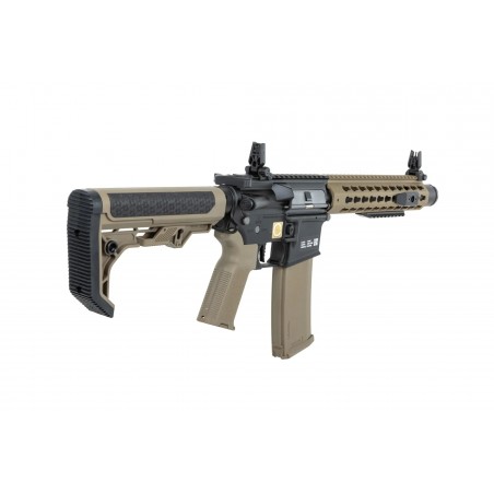 Karabinek ASG Specna Arms RRA SA-P07 PRIME™ HAL™ ETU Light Ops Stock Wersja High Torque Half-Tan
