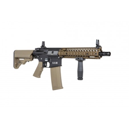 Karabinek ASG Specna Arms Daniel Defense® MK18 SA-P19 Prime™ Aster II ETU z silnikiem bezszczotkowym Chaos Bronze Karabinek ASG Specna Arms Daniel Defense® MK18 SA-P19 Prime™ Aster II ETU z silnikiem bezszczotkowym Chaos Bronze