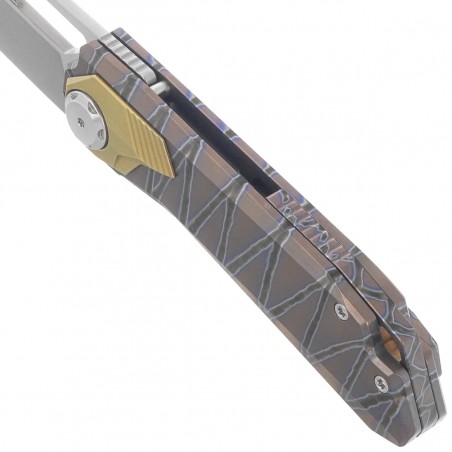 Nóż składany Remette RT-Peregrine Falcon Gray/Brown/Thunder Lightn Textures Titanium, Hand Fine Grinding Pearlescent M390 (RTT1-