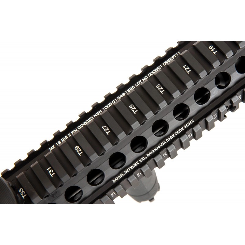 Replika karabinka Specna Arms Daniel Defense® MK18 SA-E19 EDGE™ HAL2 ™ Czarna