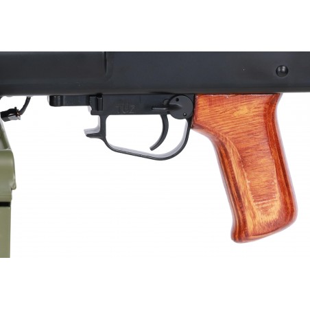 Karabin maszynowy ASG Specna Arms x A&K SA-PKM EDGE™ z drewnianymi elementami