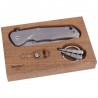 Nóż składany LionSteel T.R.E. Grey Titanium/Blue Ti, Stonewashed M390 by Molletta (TRE BL)