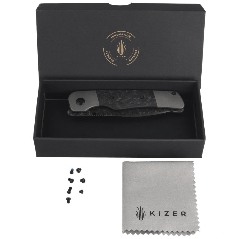 Nóż składany Kizer Coywolf Gray Titanium / Black Carbon Fiber, Acid-Washed Damascus by Derek Sharon (Ki3685A1)